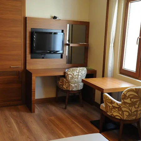 Izmit Saray فندق كوجايِلِ