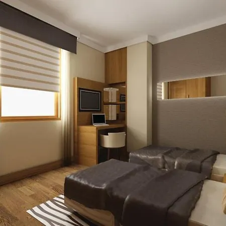 Izmıt Saray Otel 3*